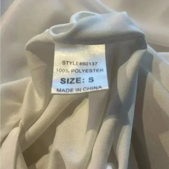 LULU’S ivory/white shift dress in size Small. - Picture 13 of 13